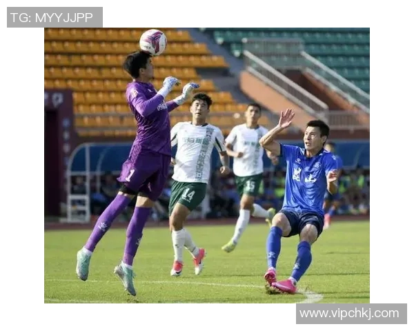 瓦尔韦与前进鹰的激烈对决揭示足球战术与团队合作的重要性