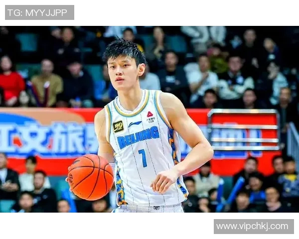 曾凡博崭露头角引领篮球新风潮展现年轻球员无限潜力与未来希望 曾凡博崭露头角引领篮球新风潮展现年轻球员无限潜力与未来希望